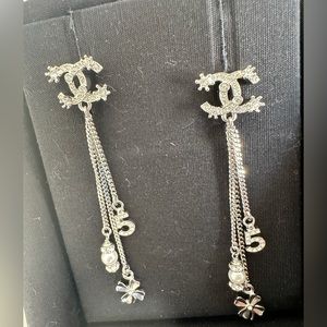 Chanel 23P limited edition CC earrings NWB